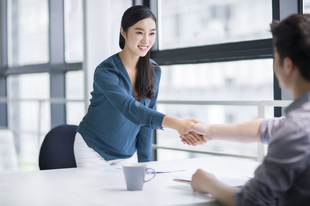 How Should You Dress up For a Temp Job Interview?